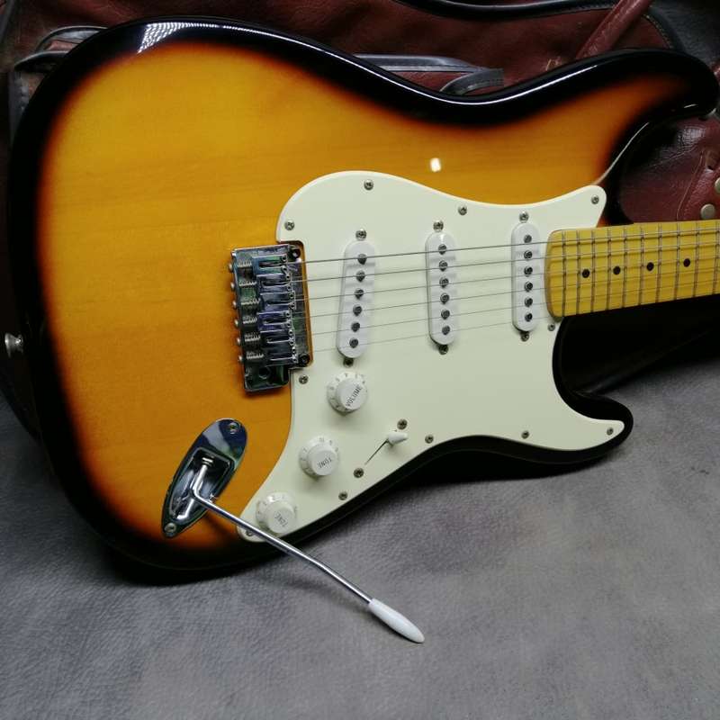 Super Cool!!! Original Vintage Kingston Electric Guitar and Carry Bag!!! Working!!!