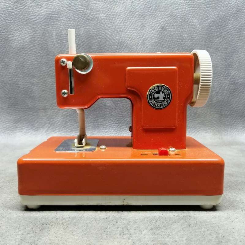Original Vintage Japanese Tintoy Sewing Machine, Display Only!!!
