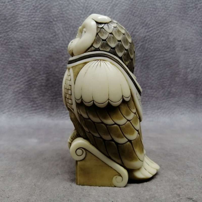 Highly Collectible!!! Original Highly Detailed John Biccard Prof Owl Marble Dust Cast Figurine!!!