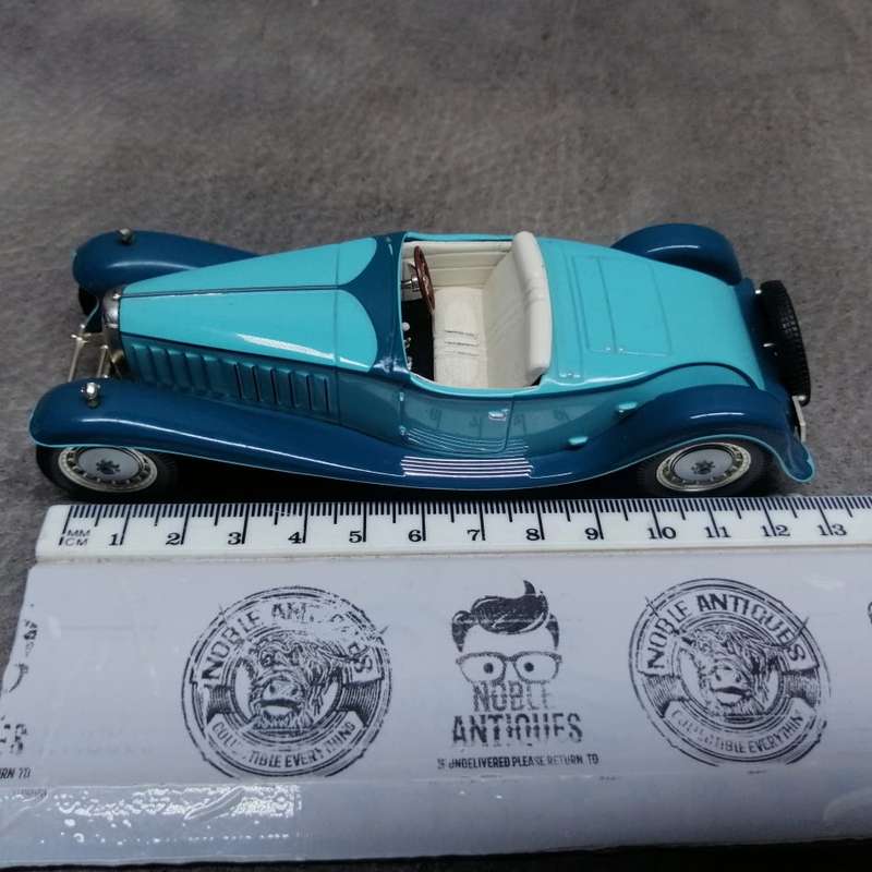 Die Cast Metal IXO Bugatti Royale Scale 1:43!!!