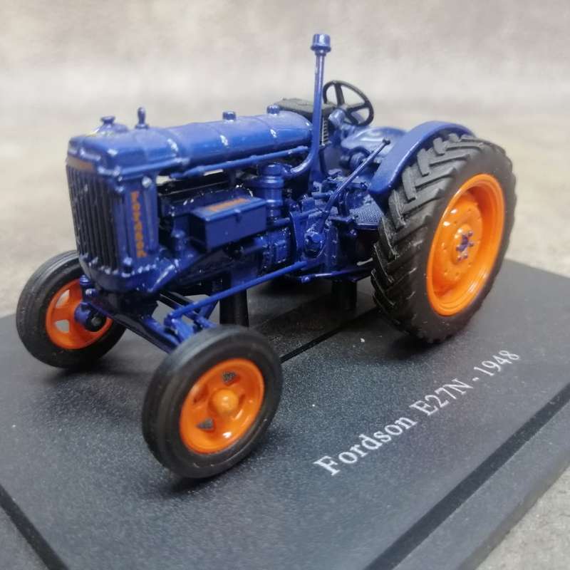 Highly Detailed Die Cast Metal 1948 Fordson Tractor Approx. Scale 1:43!!!