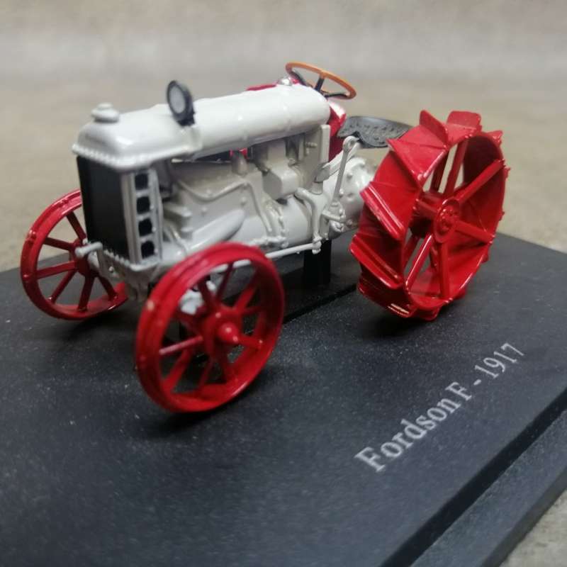 Highly Detailed Die Cast Metal 1917 Fordson Tractor Approx. Scale 1:43!!!
