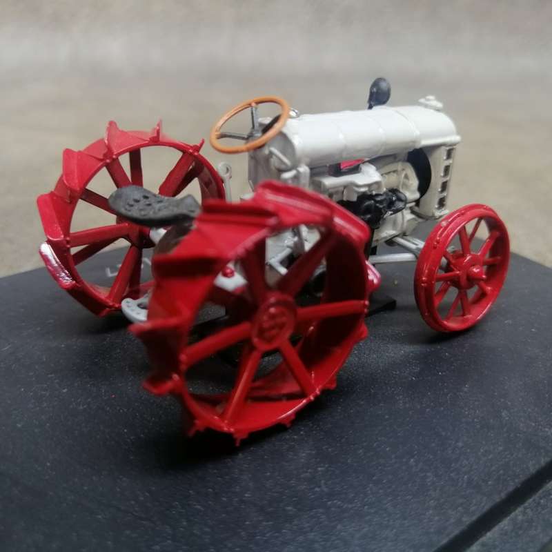 Highly Detailed Die Cast Metal 1917 Fordson Tractor Approx. Scale 1:43!!!