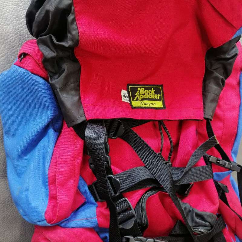 Fantastic!!! Large Original Canyon Back Packer Hiking Backpack!!! Like New!!!