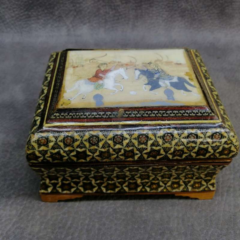 Fantastic!!! Highly Detailed Middle Eastern Wood Inlay Keep Sake Box!!!