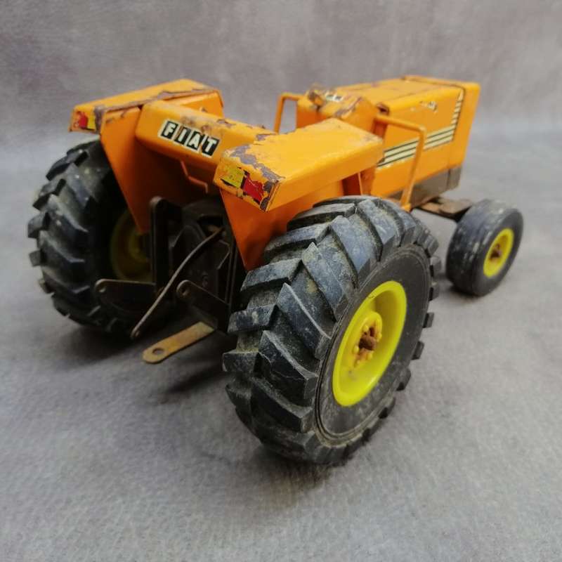 RARE!!! Large Vintage Vetsak South African Pressed Metal Tintoy FIAT Tractor!!!