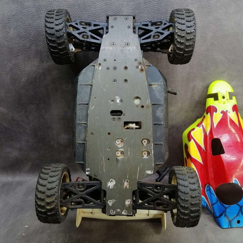 Large Heavy Petrol Powered RC Dune Buggy!!! No Remote, Not Tested!!! 500mm