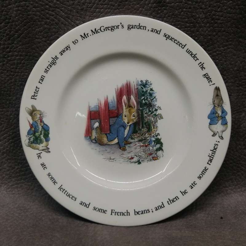 Original Wedgewood Beatrix Potter Design Peter Rabbit Dinner Plate!!!