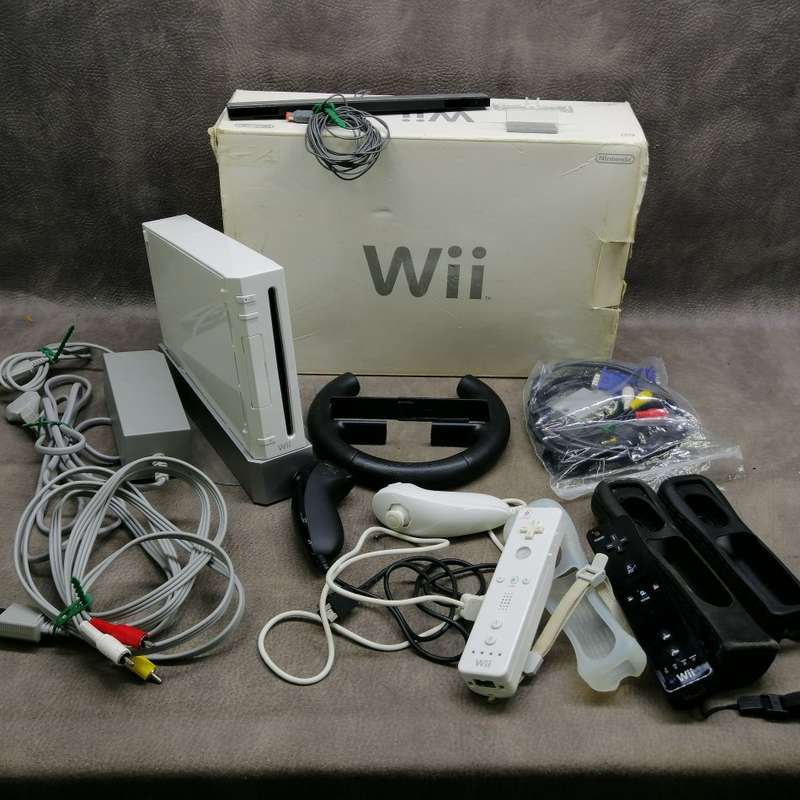 Fantastic!!! Original Boxed Nintendo Wii!!! Working!!!
