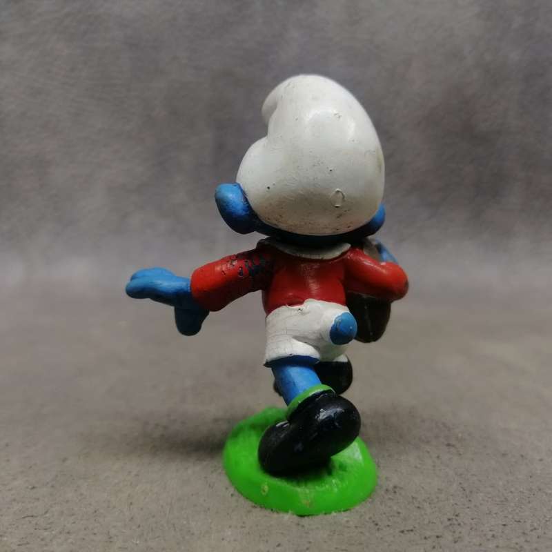Vintage Rugby Smurf Figurine!!!