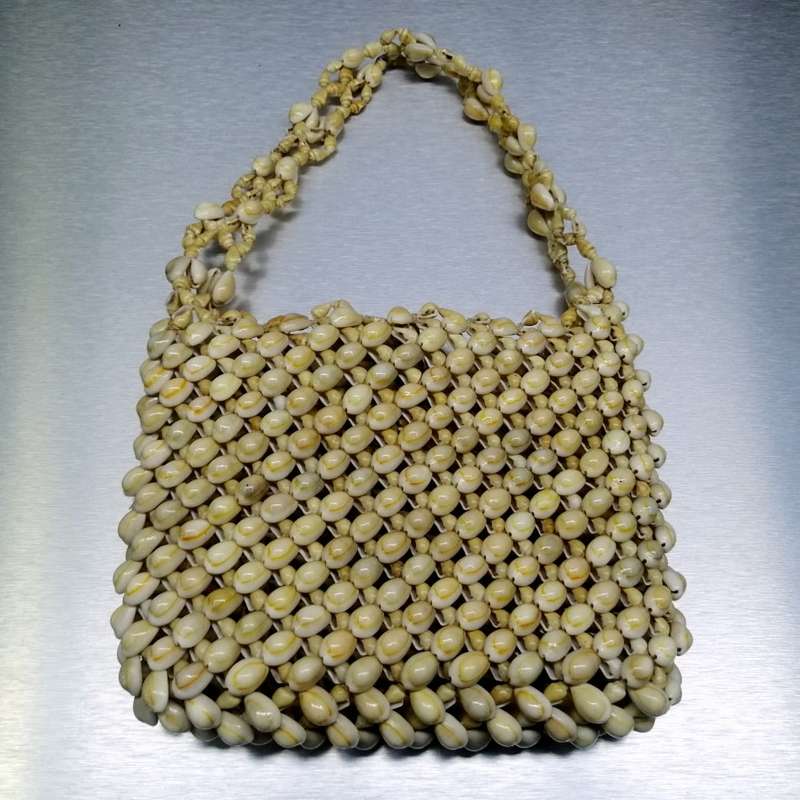 Fantastic!!! Highly Detailed Handcrafted Sea Shell Hand Bag!!!