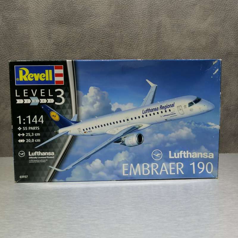 Original Sealed Revell Lufthansa Embraer 190 Scale 1:144