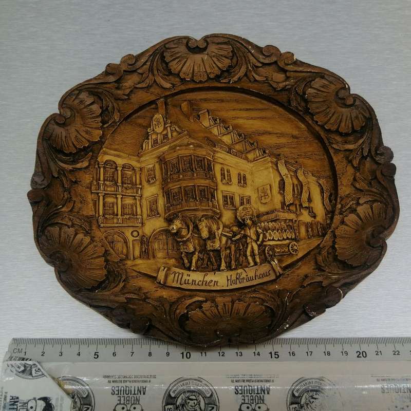 Fantastic!!! Highly Detailed Wood Finish 3D Relief German München Display Plate!!!