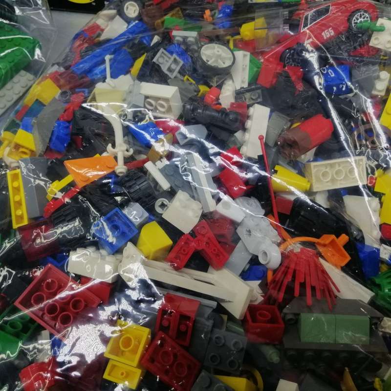 MASSIVE Original Lego Collection including Bag of Figurines!!!!