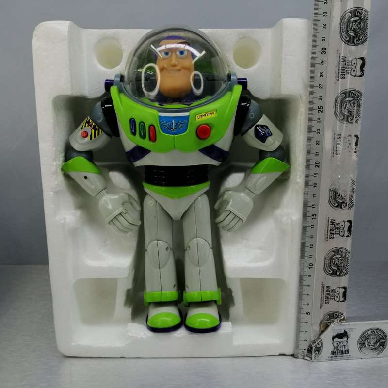 SUPER RARE!!! Original Boxed, 1995 Buzz Lightyear 1st Issue Talking Action Figure!!!