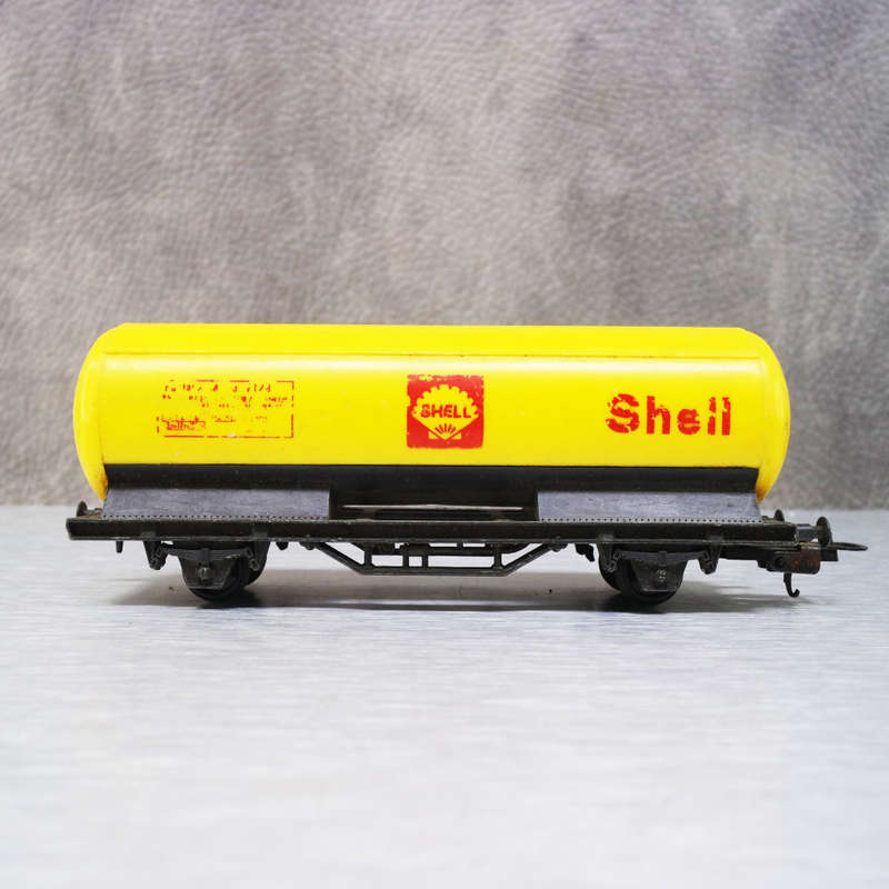 Original HO Scale LIMA Shell Oil Tanker!!!