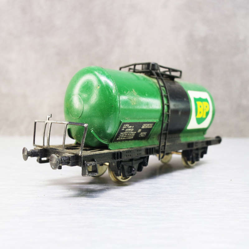 Original HO Scale LIMA BP Oil Tanker!!!