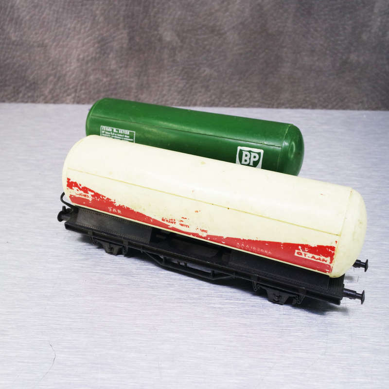 Original HO Scale LIMA SAR and BP Petro Tankers, No Wheels !!!