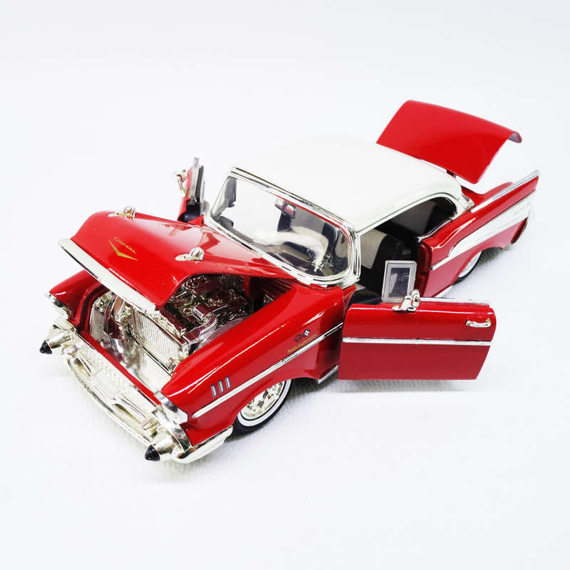 Original Die Cast Metal 1957 Chevy Belair Scale 1:24!!!