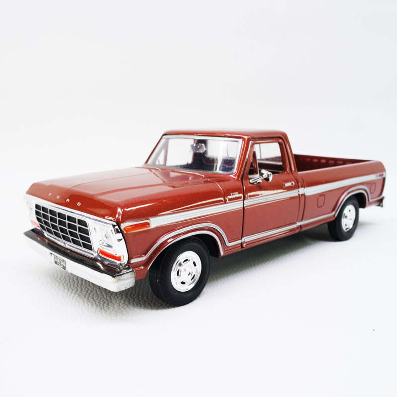 Original Die Cast Metal 1979 Ford F150 Custom Scale 1:24!!!