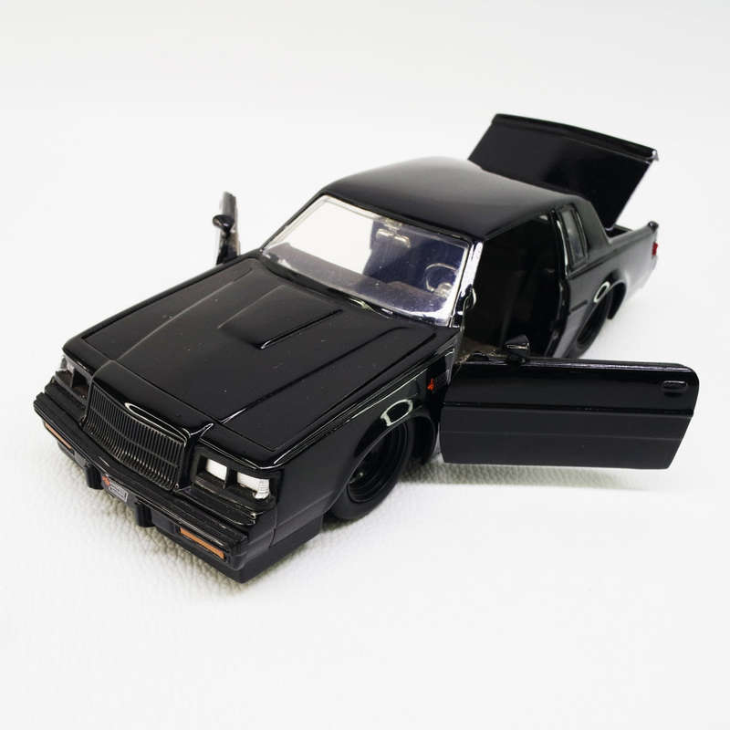 Original Die Cast Metal 1987 Buick Grand National Scale 1:24!!!