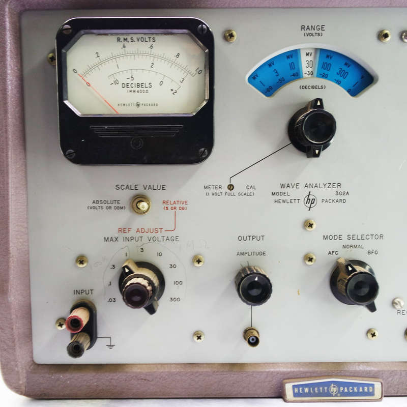 LARGE Original Vintage Hewlett Packard Wave Analyzer !!!