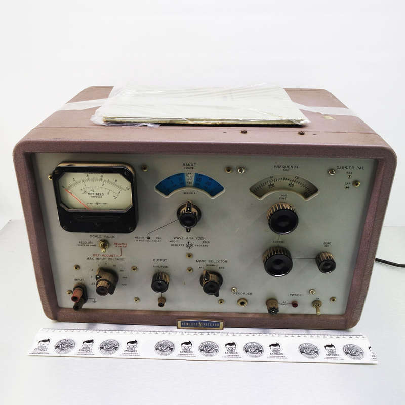 LARGE Original Vintage Hewlett Packard Wave Analyzer !!!