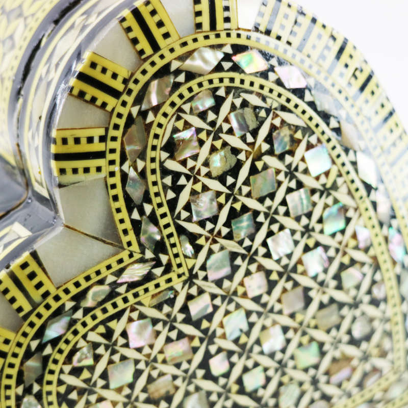Fantastic!!! Highly Detailed Bone and Mother of Pearl Inlay Hart Shaped Trinket Box!!!