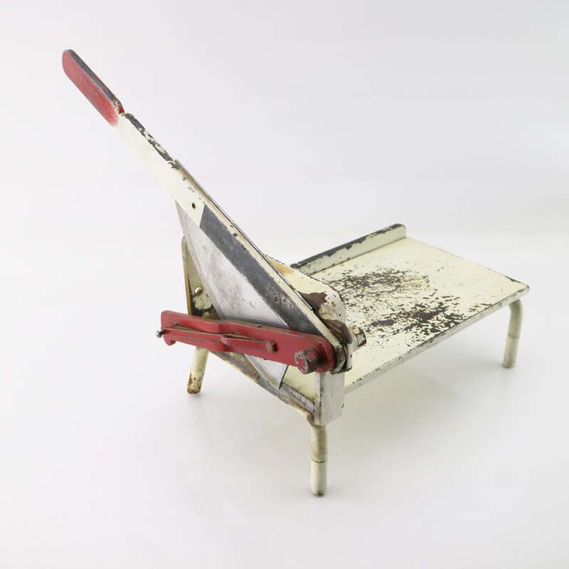Vintage Heavy and Sharp Nolte Transvaal Table Guillotine!!!