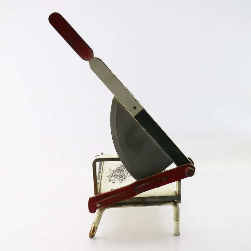Vintage Heavy and Sharp Nolte Transvaal Table Guillotine!!!