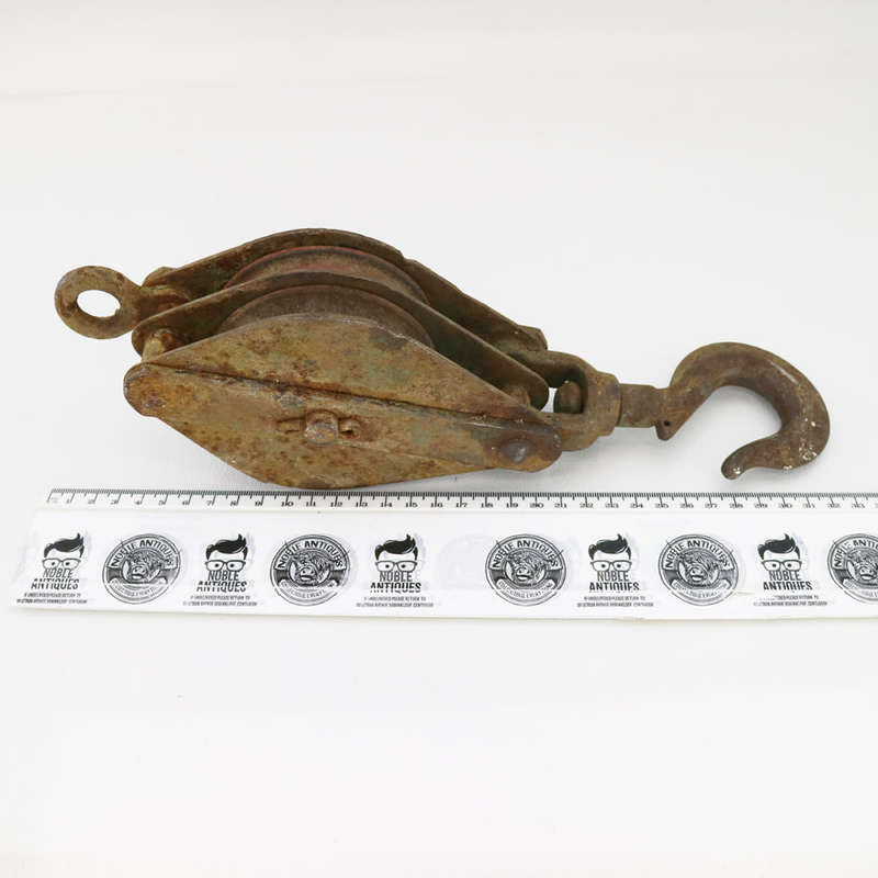 Large Vintage Salvaged Cast Iron Pully!!! 320mm