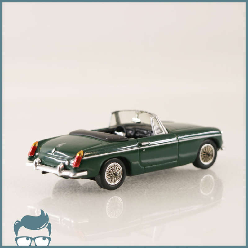 Detailed Die Cast Metal MGB Type-GT !!! 1:43