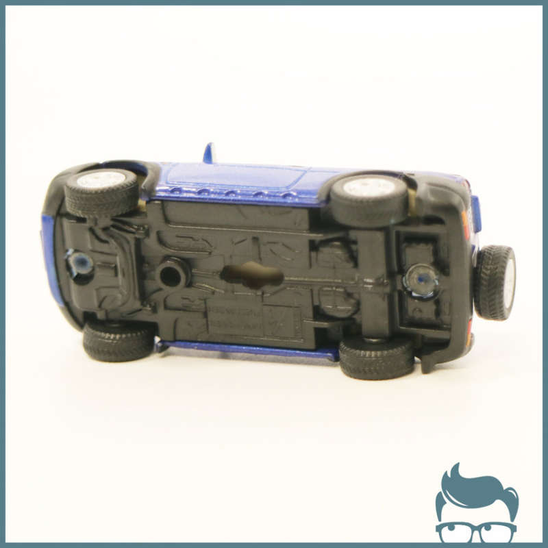 Detailed Miniature Die Cast Metal Landrover Freelander Scale 1:72