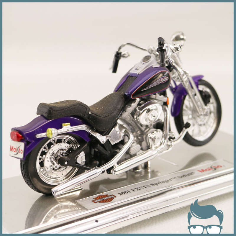 Highly Detailed Harley Davidson 2001 FXSTS Springer Softail Scale 1:18