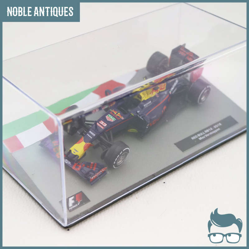 Detailed Acrylic Boxed Die Cast Metal F1 2016 Red Bull RB12!!!