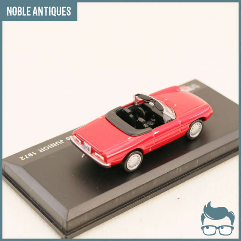 Detailed Acrylic Cased Die Cast Metal Alfa Romeo Spider 1300!!!