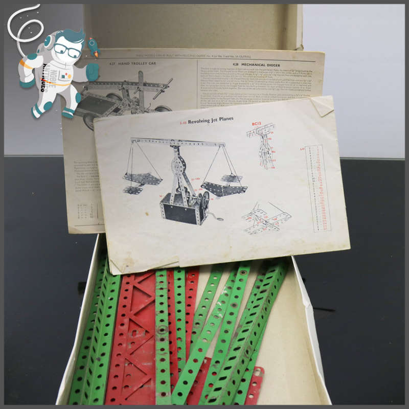 Original Vintage Meccano Parts and Highly Detailed Plan Booklets!!!