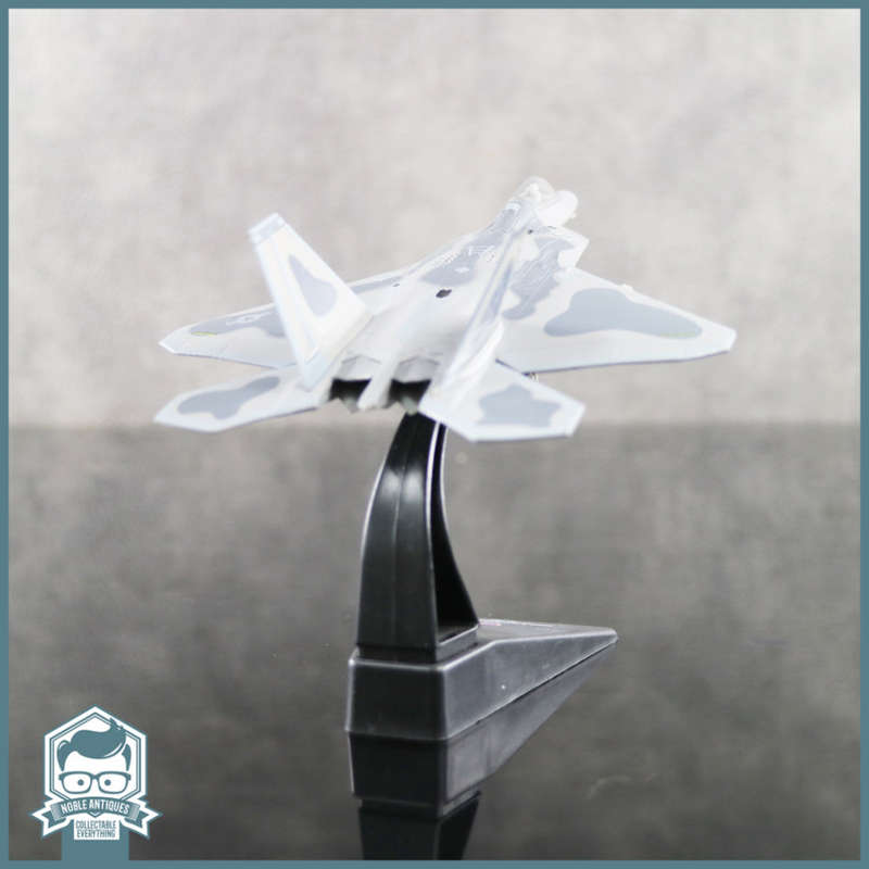 Die Cast Metal 2005 USA Lockheed Martin F-22 Raptor Plane Scale 1:72 (Original Blister Packaged)