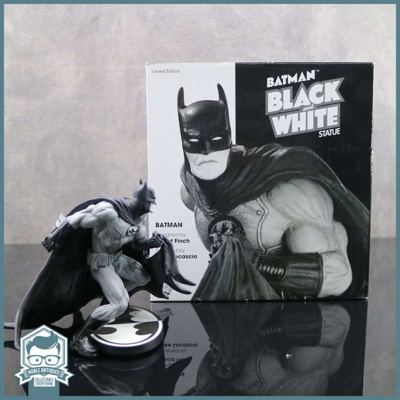 Original Limited Edition Boxed Cold Cast Black And White Batman by David Finch 1959/5000!!!