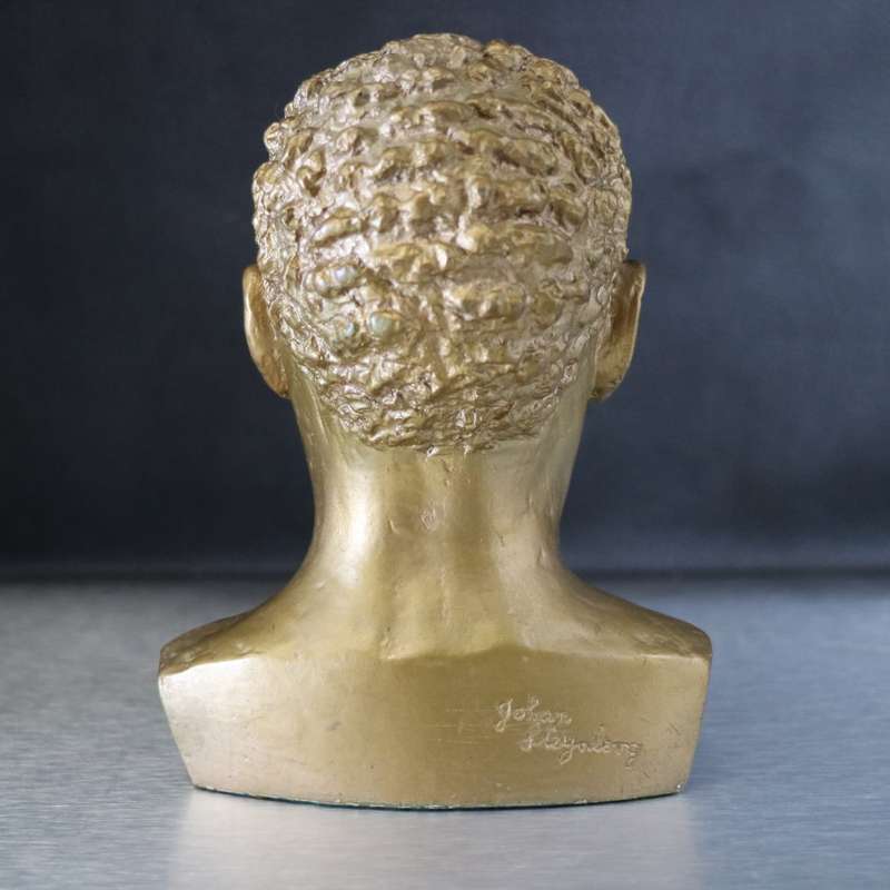 Original Cast Resin Johan Steynberg Koi Son Bust!!!