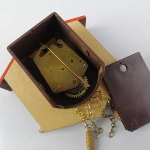 Small German Cuckoo Style Clock!!! Parts Or Restoration Only!!! (Clock2)