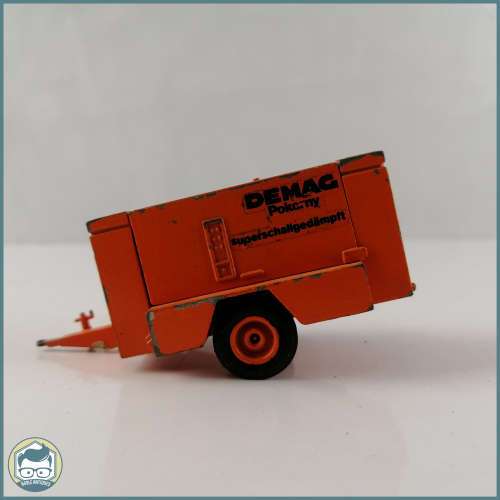 Original German NZG Diecast Compressor Scale 1:50!!!