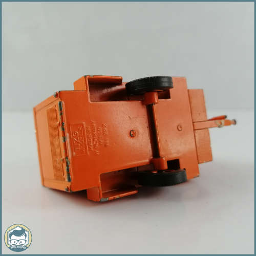 Original German NZG Diecast Compressor Scale 1:50!!!