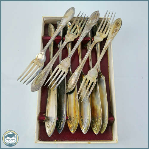 Boxed Vintage Silver Plate Fish Knife Set!!!