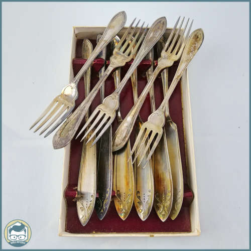 Boxed Vintage Silver Plate Fish Knife Set!!!