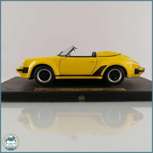 Original Die Cast Metal Scale 1:18 1989 Porsche 911 Speedster!!! Left Mirror Missing