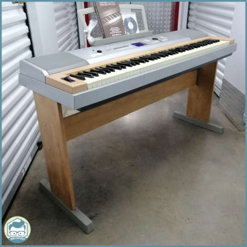 Super Cool!!! Working Yamaha DGX620 88-Key Portable Grand Keyboard!!! Collection Only!!!