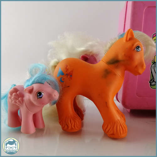 SUPER RARE!!! Original Vintage 1980`s My Little Pony Carry Case And Ponies!!!