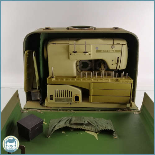 Large Complete Cased Bernina Sewing Machine!!! Not Tested, Selling as display or Parts!!!