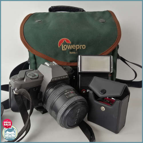 Vintage 35mm Film Pentax P30T Camera Kit!!!